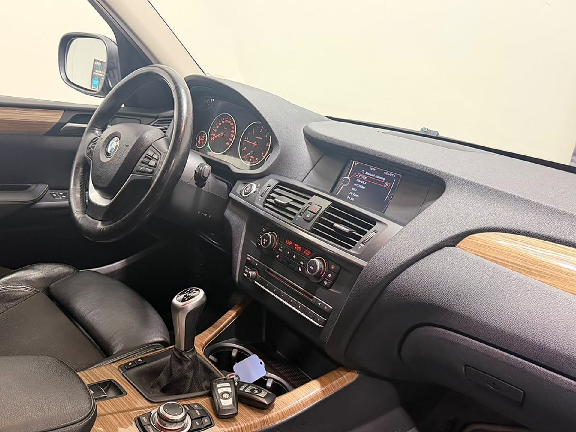 BMW X3 xDrive20d Euro 5 2011, kuva 2/10
