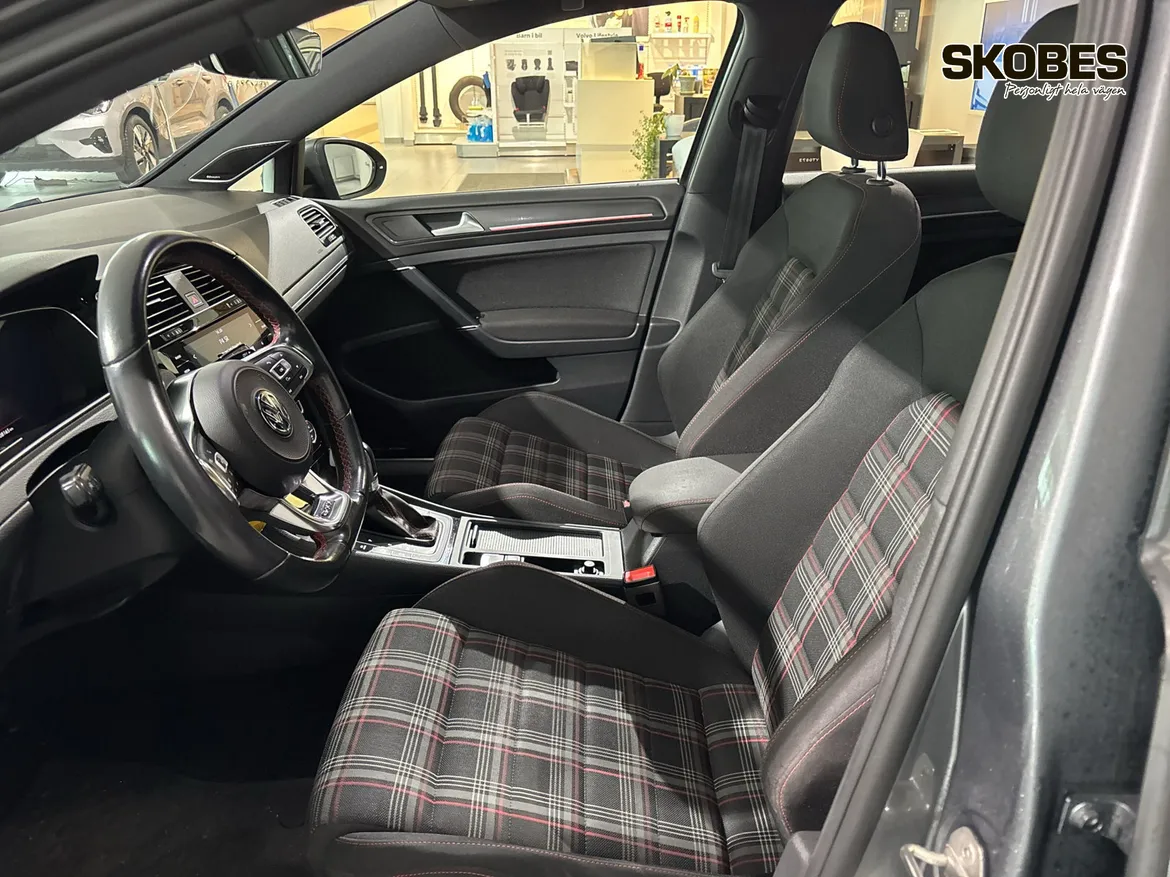 Volkswagen Golf  GTI Performance