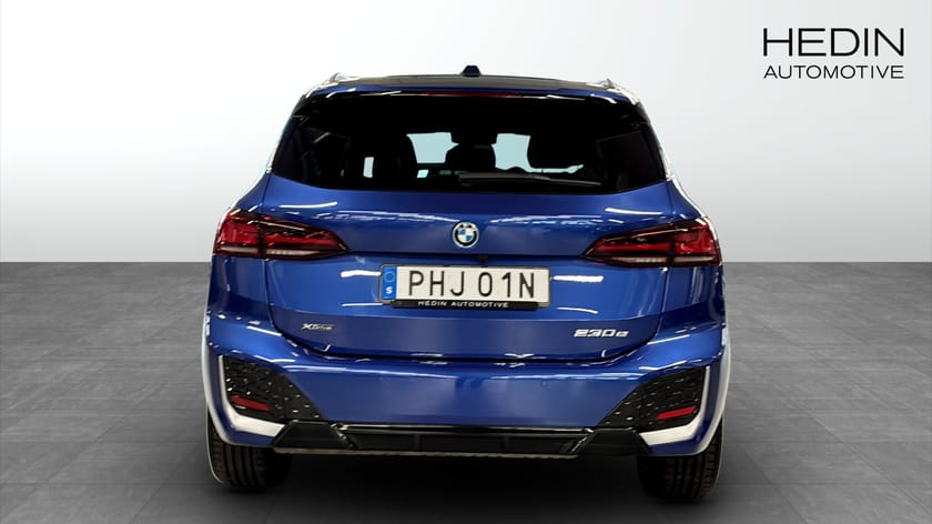 Bild 4 av BMW 230e xDrive Active Tourer M-Sport Panorama HK-ljud DAP