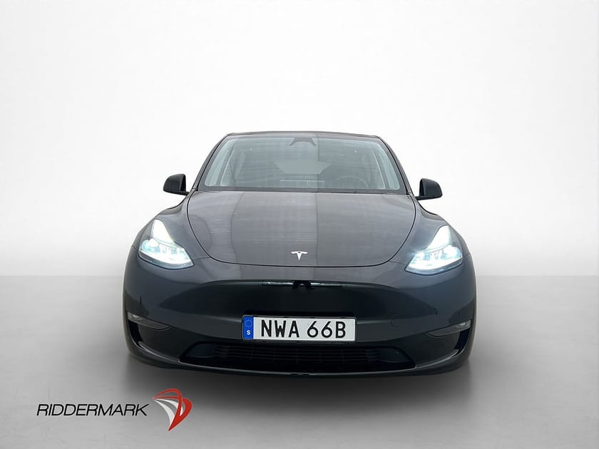 Bild 2 av Tesla Model Y Performance Svensksåld