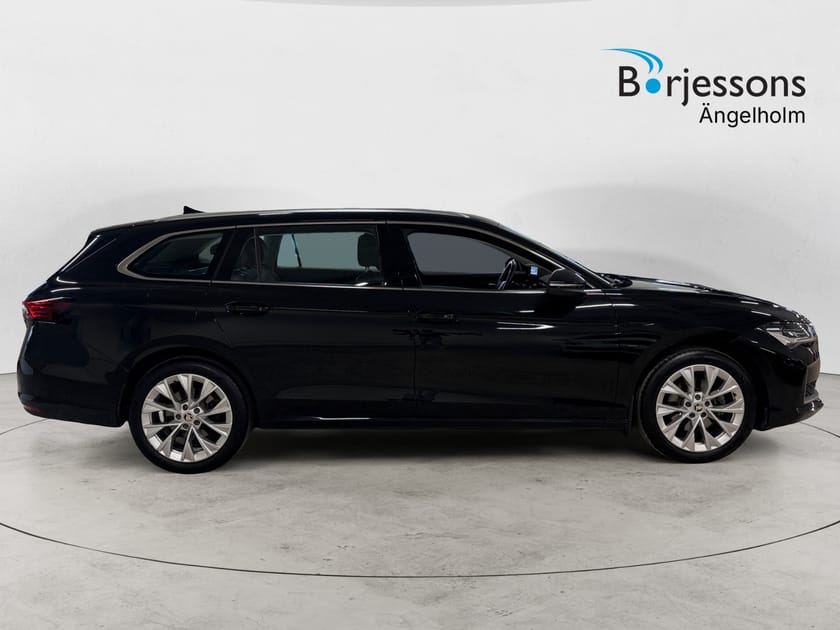 Bild 2 av Škoda Superb Kombi 1,5 TSI 150 HK m-HEV DSG Drag Värm
