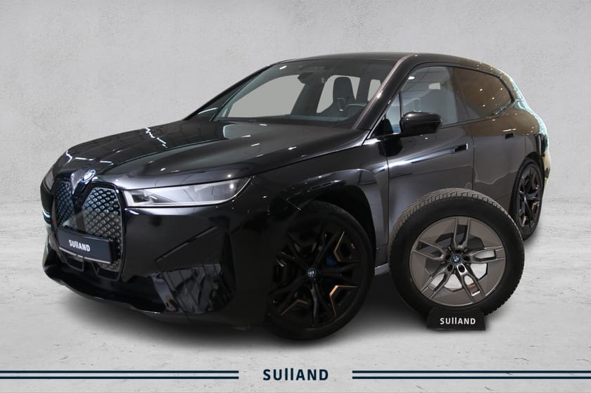 Bilde 1 av BMW iX xDrive50 | LASER | KROK | SPORTSPAKKE | MATCHUP STEREO | BSI |