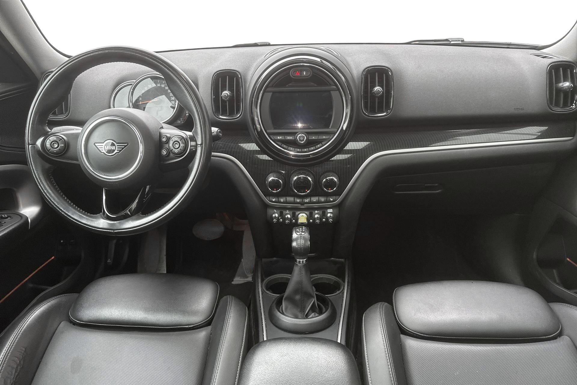 MINI Countryman Cooper SE ALL4 2020, photo 7/10