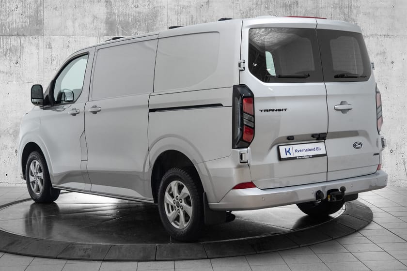 Bilde 3 av Ford Transit Custom 320 L1/170HK/AWD/Automat/Webasto/Takstativ