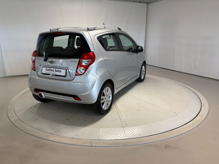 Bilde 5 av Chevrolet Spark 1,2 82 HK Bensin p.sensor/setevarme/El.speil/Outlet
