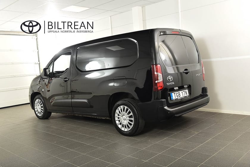 Bild 3 av Toyota ProAce City Long 1.5D Auto Comfort D-värmare Vinterhjul