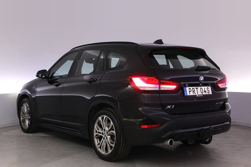 Bild 4 av BMW X1 xDrive25e Sportline PDC HUD Navi Värmare Drag