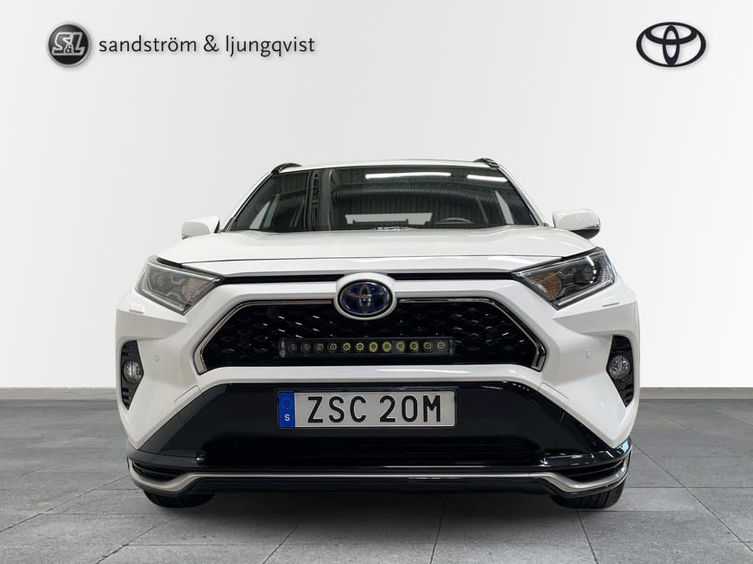 Bild 2 av Toyota RAV4 Plug-in Hybrid 2,5 LADDHYBRID AWD-I X EDITION (DRAGKROK)