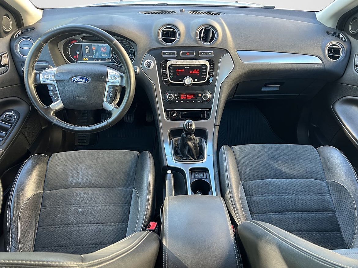 Ford Mondeo Kombi, bild 11 av 18