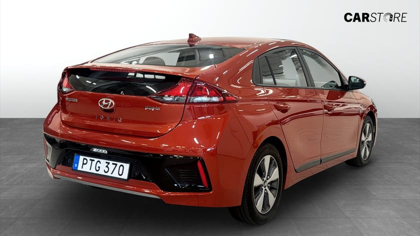 Bild 2 av Hyundai Ioniq Plug-in 1.6 + 8.9 kWh (164hk) PREMIUM / NAVI