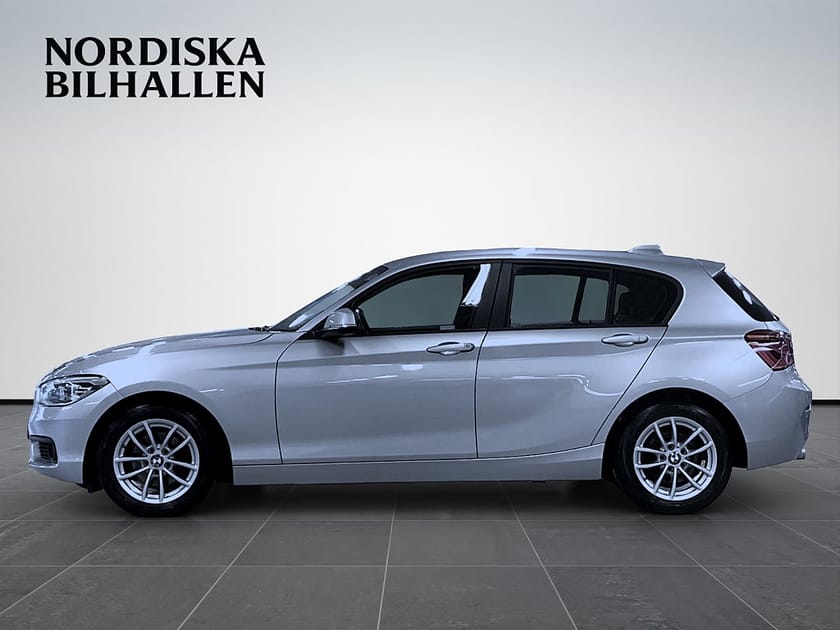 Bild 4 av BMW 118d xDrive 5-dörrars Advantage Bluetooth P-sensor