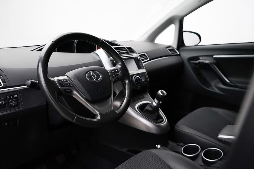 Bild 5 av Toyota Verso 1.6 / 111hk / 7-sits / Navi / Kamera