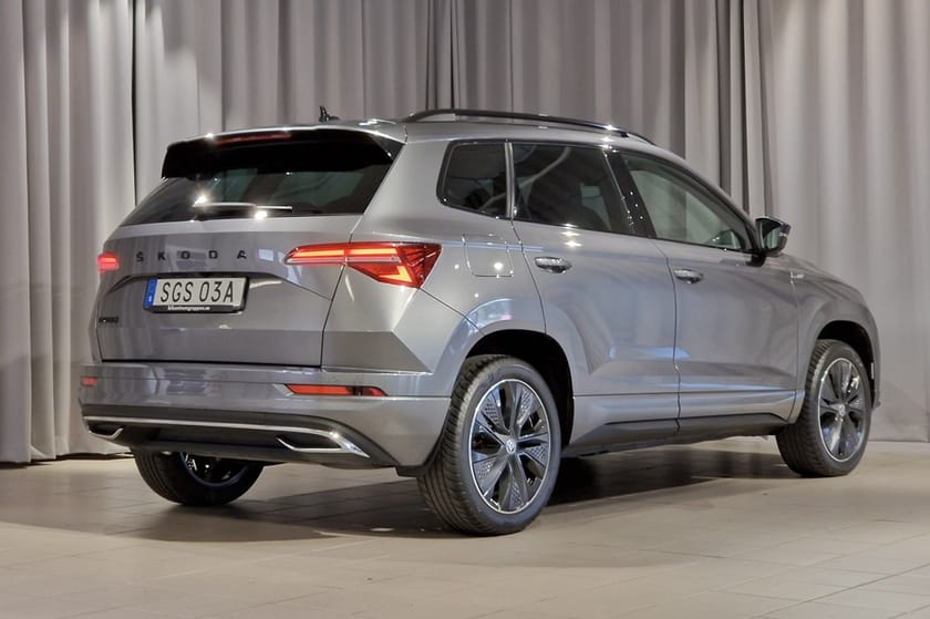 Bild 5 av Škoda Karoq Sportline | P-värmare | Drag | Navi | Matrix