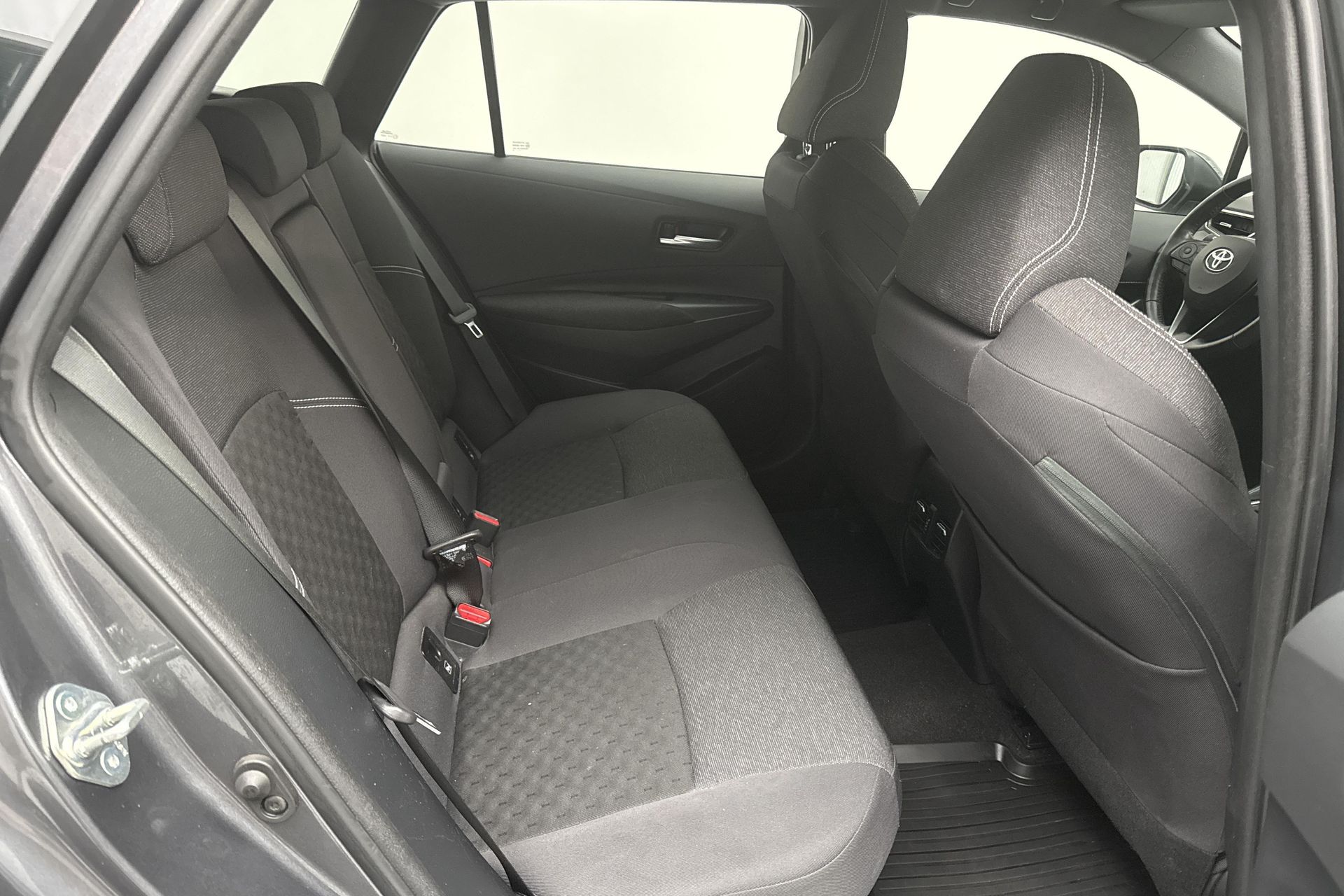Toyota Corolla 1.8 Hybrid 2023, kuva 9/10