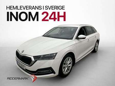 Škoda Octavia Kombi iV Skoda 204hk Style Drag A-CarPlay Kamera Rattvärme