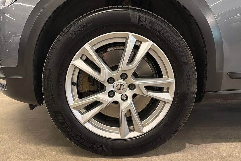 Bild 5 av Volvo V90 Cross Country D4 AWD Advance SE Dragkrok / Navigation / Värmare