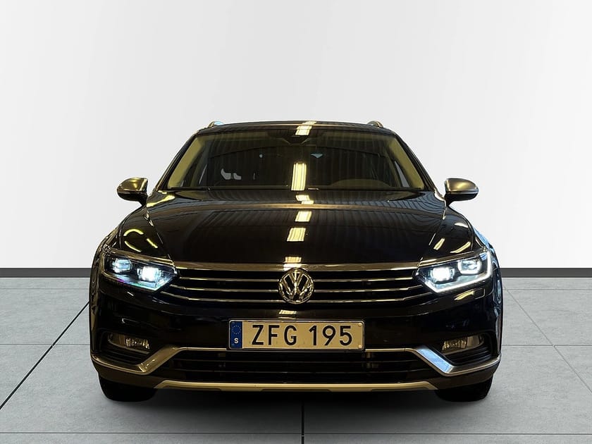 Bild 2 av Volkswagen Passat Alltrack 2.0 TDI 240HK 4M Drag/Kamera/MoK/D-Värm/SoV