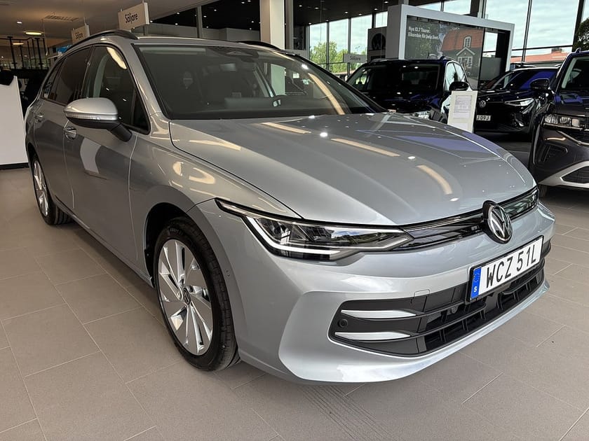 Bild 3 av Volkswagen Golf Sportscombi SC leasing 3895kr/mån tom juni
