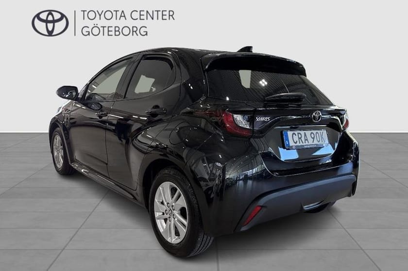 Bild 3 av Toyota Yaris Hybrid 115 1,5 5D ACTIVE KOMFORTPAKET - INK VINTERHJUL