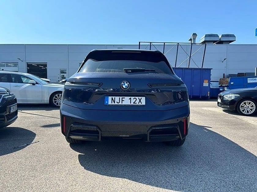 Bild 3 av BMW iX xDrive60 SuperCharged / M Pro / Bowers & Wilkins