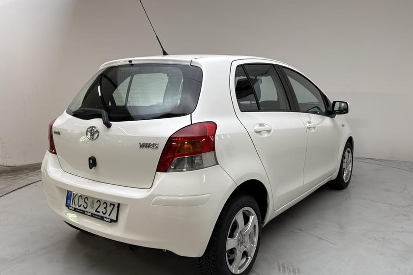 Bild 3 av Toyota Yaris 1.33 5dr (100hk)