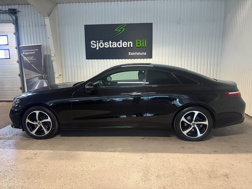 Bild 2 av Mercedes-Benz E 200 4MATIC Coupé 9G-Tronic Avantgarde Drag/360kam/Navi