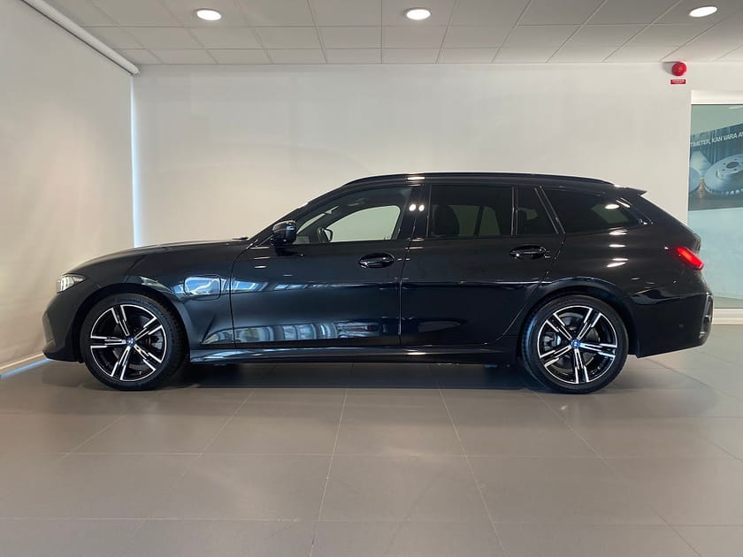 Bild 2 av BMW 330e xDrive Touring