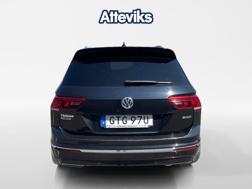 Bild 4 av Volkswagen Tiguan Allspace 7-sätes 4M R-Line *7-Sits/Drag/Kamera*