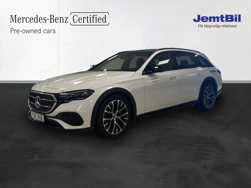 Bild 1 av Mercedes-Benz E 300 de 4MATIC All-Terrain V-hjul, Burmester, panoramataklucka, 360 graders kamerasystem