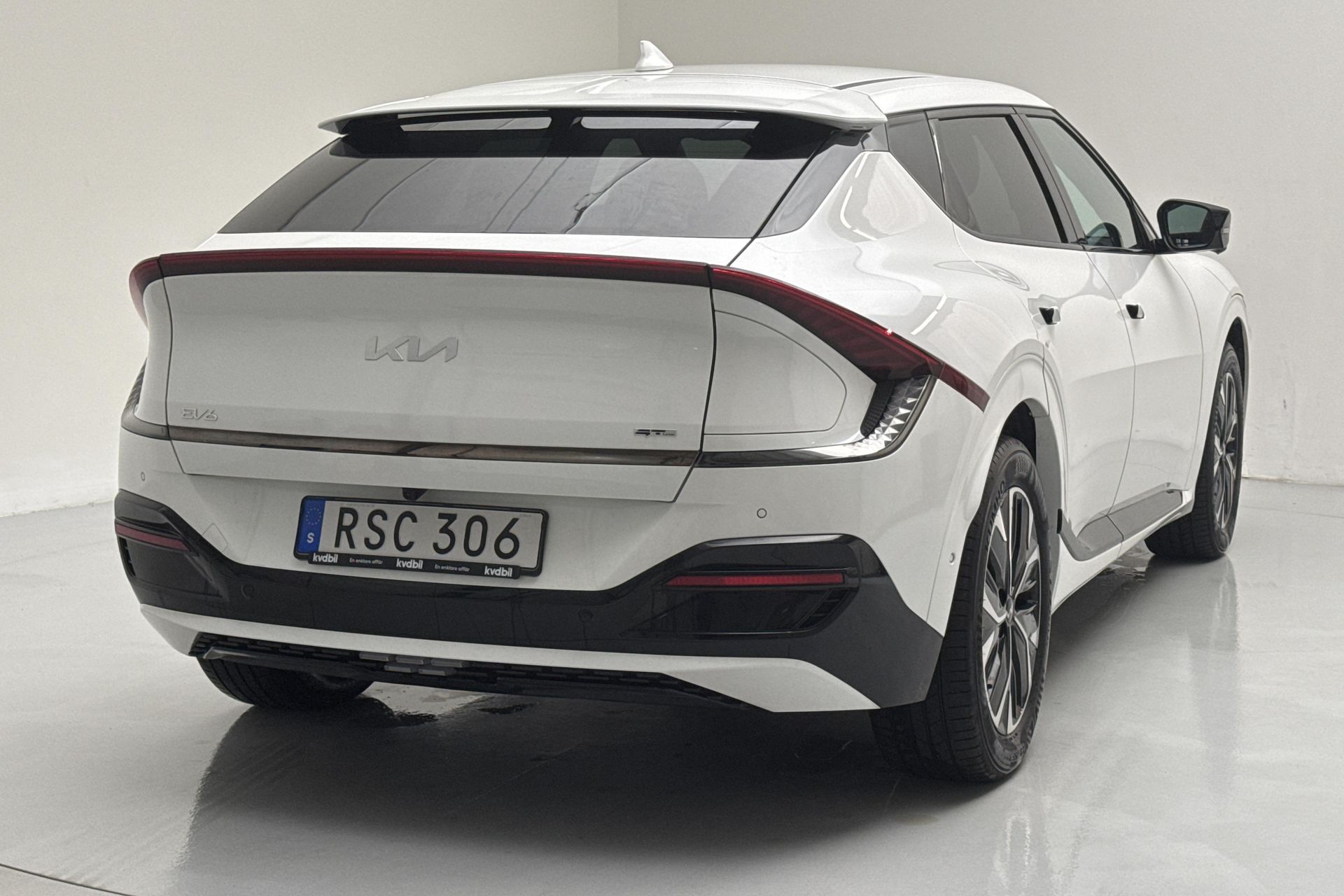Kia EV6 77.4 kWh AWD 2023, photo 3/10