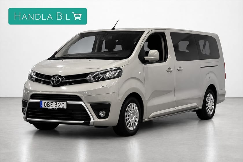 Bild 1 av Toyota Proace Verso 2.0 Aut Shuttle Long 9-sits Moms AdaptivF M-värm HUD