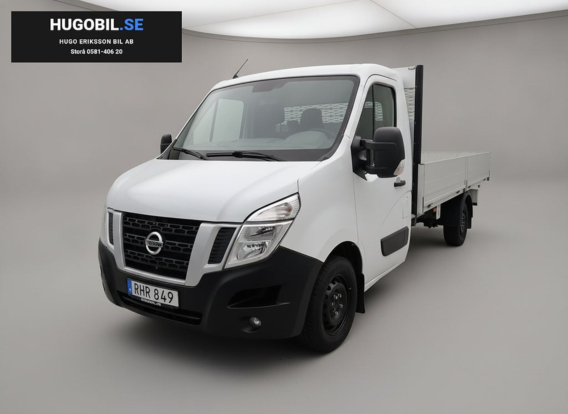 Nissan NV400