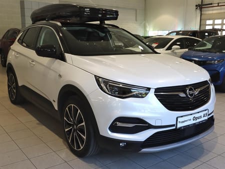 Opel Grandland Hybrid4 300