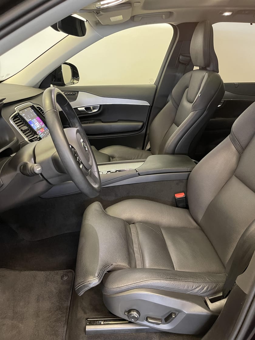 Bild 5 av Volvo XC90 7 Säten Recharge T8 Ultimate Dark / Dragkrok / Navigation / Tonade rutor /