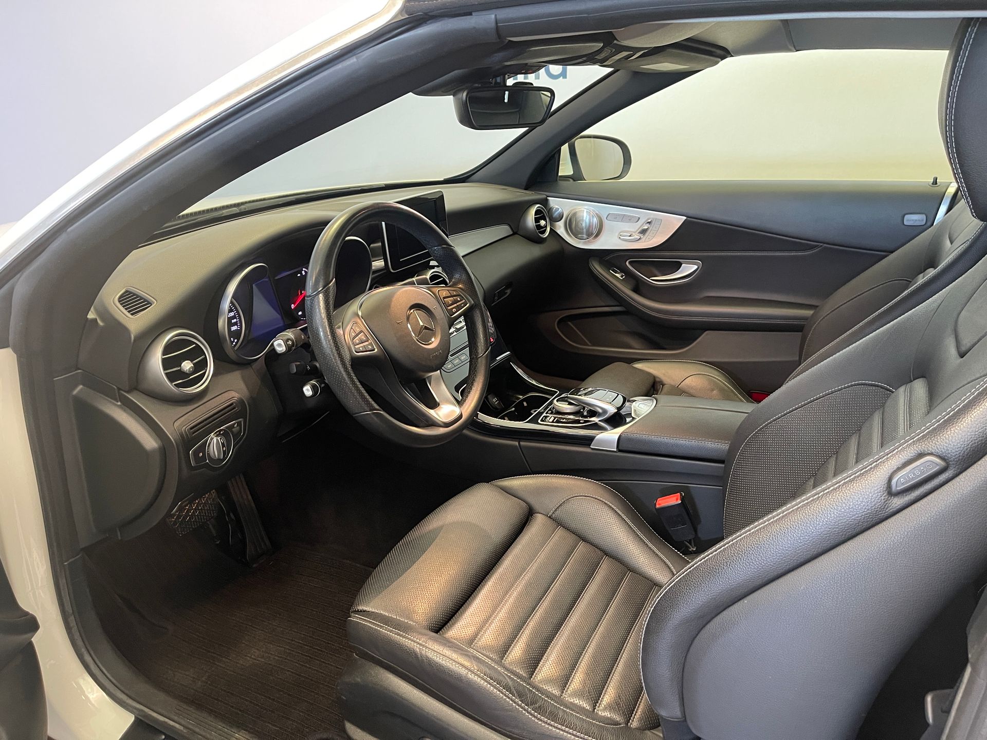 Mercedes-Benz C 200 Cabriolet 2017, photo 7/10