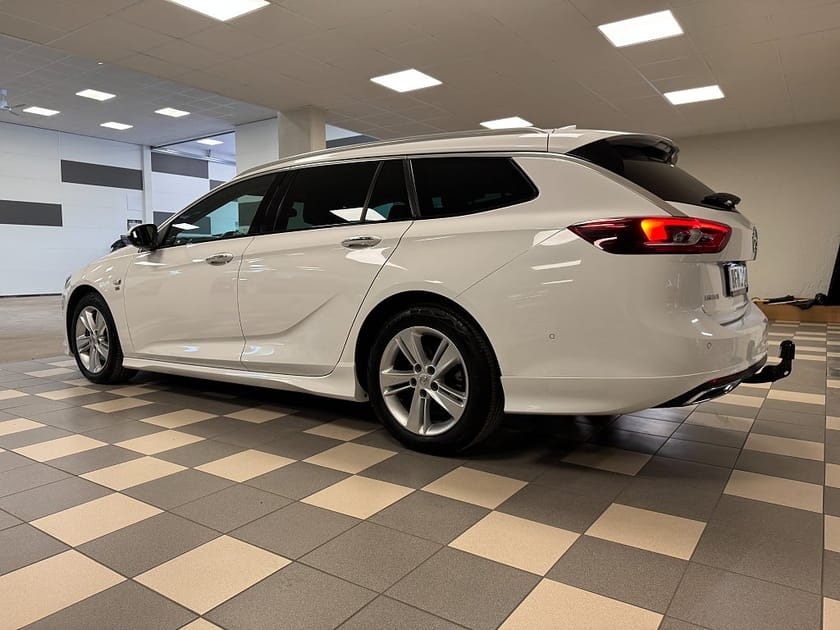 Bild 5 av Opel Insignia Sports Tourer 1.6 CDTI OPC Kamera Dieselv. Drag Navi
