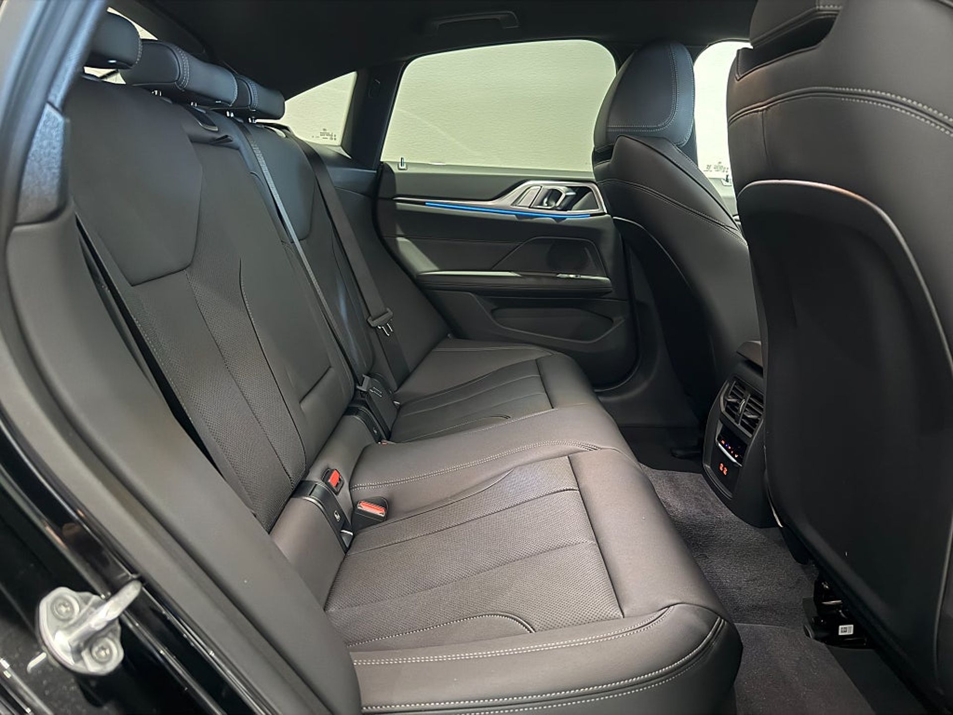 BMW i4 eDrive40 M Sport Edition Drag 2026, bild 7/18