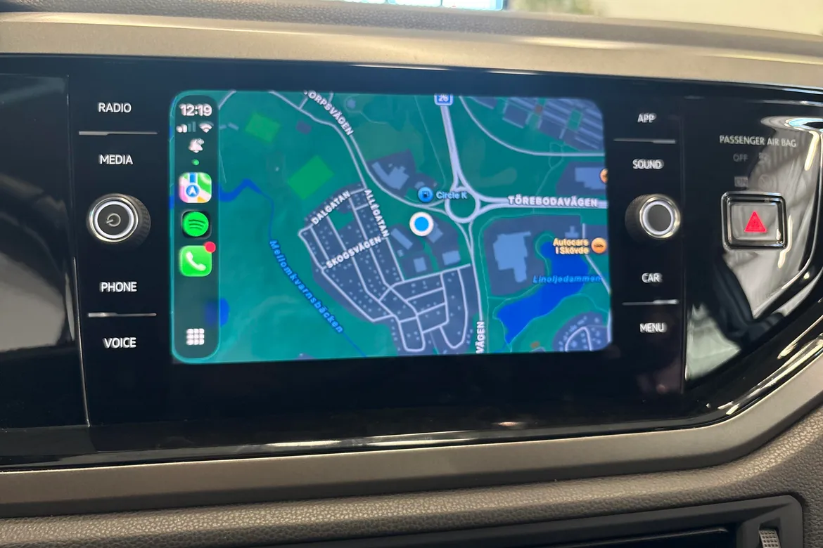 picture of a car