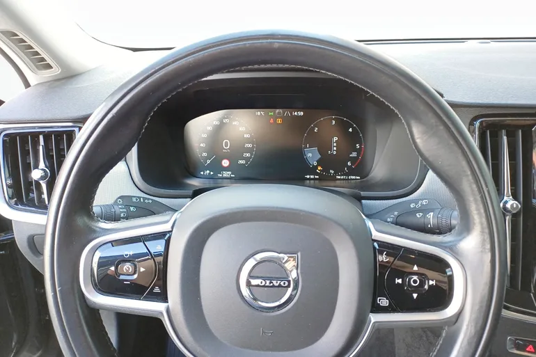 Volvo V90 Cross Country