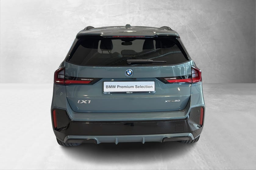Bilde 3 av BMW iX1 xDrive30 M-Sport Krok Harman Panorama Skinn