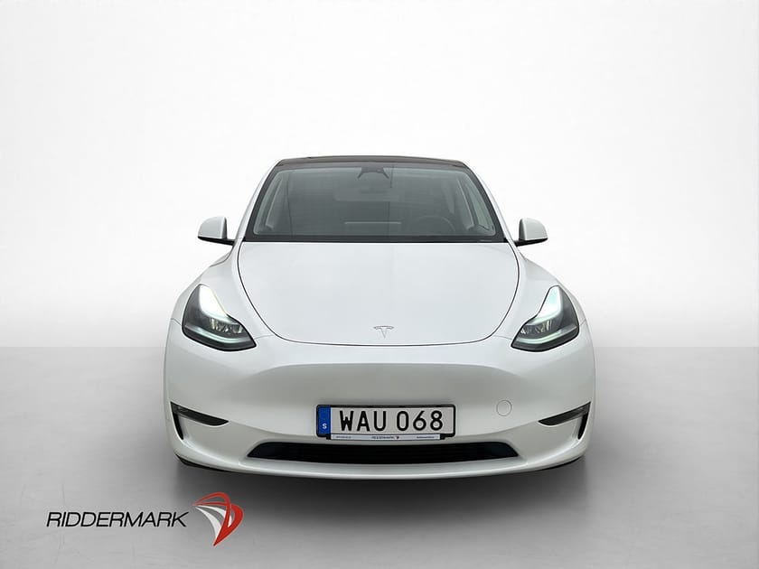 Bild 3 av Tesla Model Y Long Range AWD Autopilot Pano Navi Svensksåld
