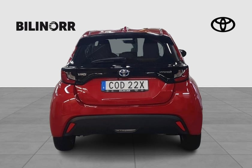 Bild 4 av Toyota Yaris Hybrid 1,5 Active Komfortpaket | Vinterhjul | Motorvärmare |