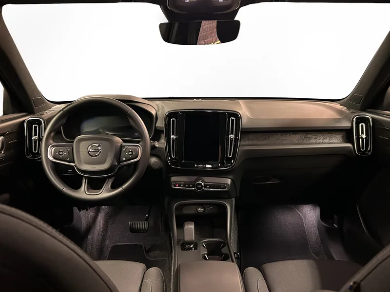 Bild 8 av 16 – Volvo EX40 Twin Motor Performance UltraBlackSE Ultra Special Edition