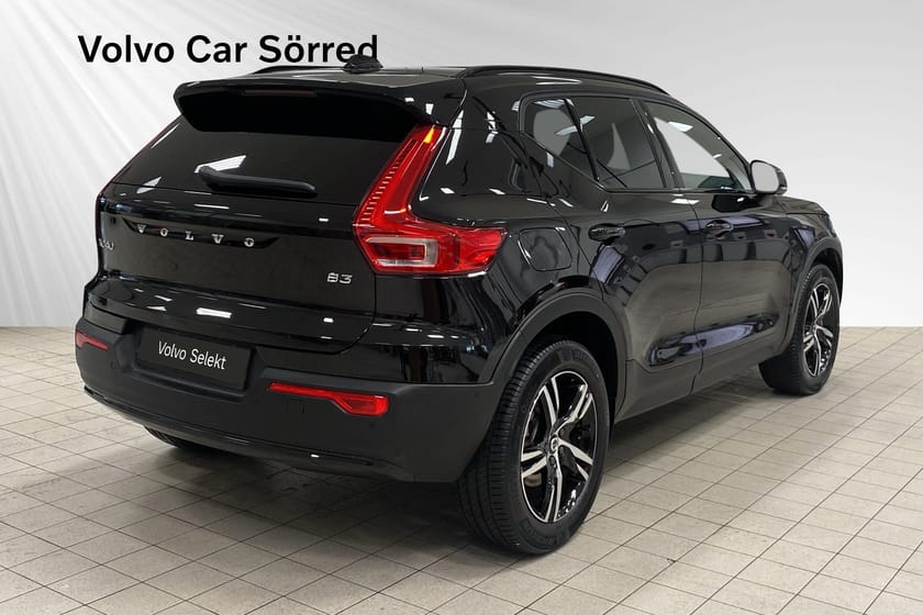 Bild 5 av Volvo XC40 B3 FWD Bensin Plus Dark