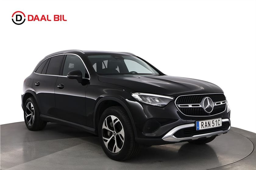 Bild 3 av Mercedes-Benz GLC 300 e 4MATIC 4M 31,2 kWh 313HK AVANTGARDE DRAG B-KAM NAVI