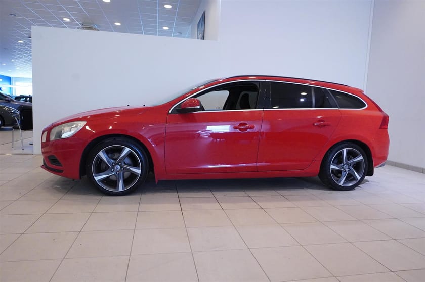 Bild 4 av Volvo V60 D5 205hk R-Design, Elstol M Minne, Dragkrok, Bluetooth