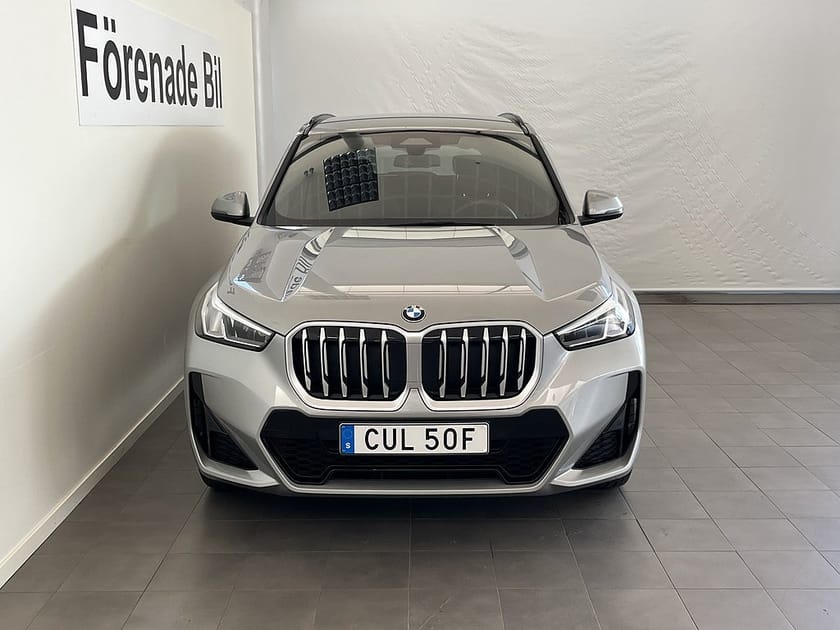 Bild 2 av BMW X1 sDrive18i M Sport Rattvärme 19" Drag Park Assist