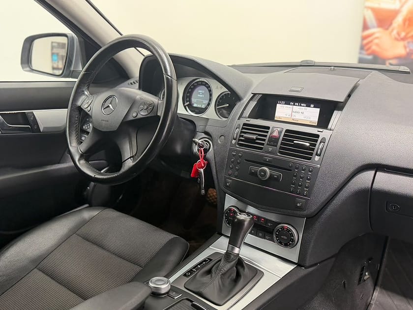 Bild 2 av Mercedes-Benz C 180 T Kompressor