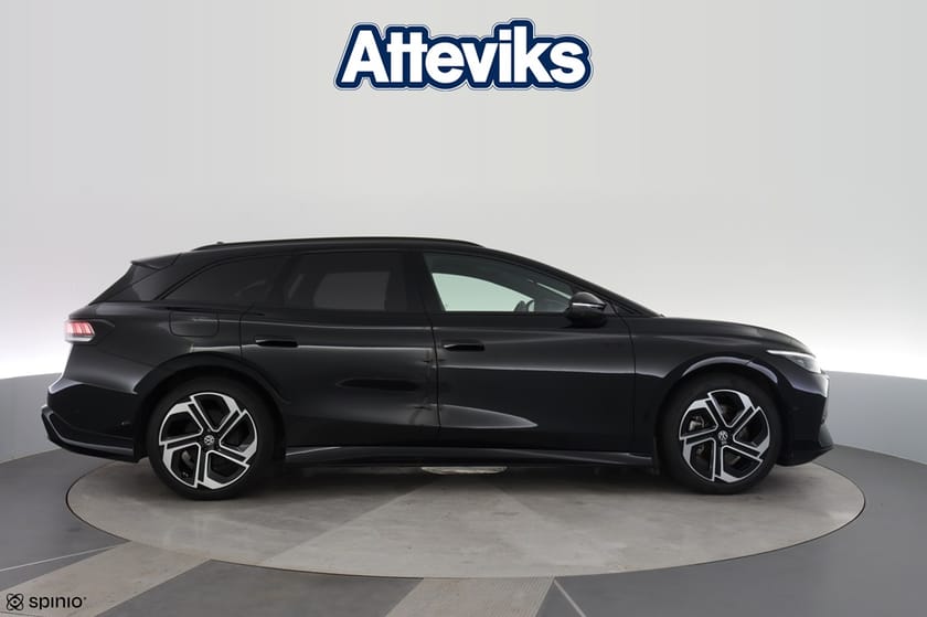 Bild 2 av Volkswagen ID.7 GTX Tourer EDITION *H&K-ljud/Panorama/360*