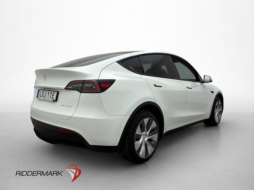 Bild 5 av Tesla Model Y Long Range AWD Värmepump Autopilot Pano MOMS